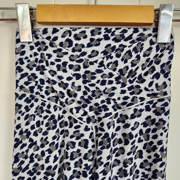 Aerie Offline Crossover Waist High Rise Leggings Leopard Print Activewear Gym - Picture 5 of 7